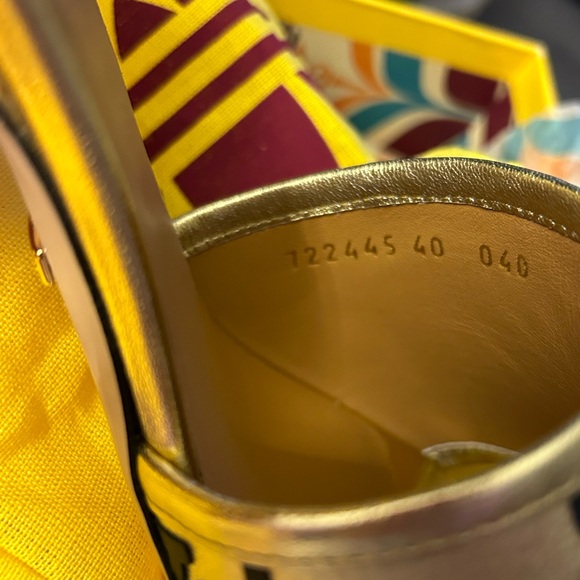 Gucci x Adidas gold metallic slides NWT 39&40 avail - Picture 10 of 12